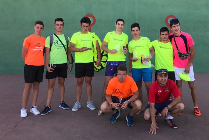 Foto de familia con los finalistas