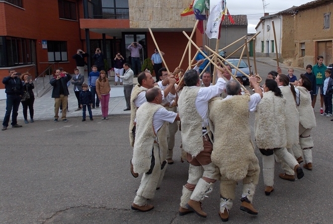 Imagen, de archivo, de una interpretación de la Danza de las Cachas