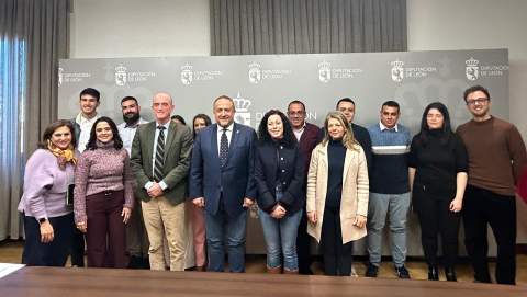 Técnicos y responsables de la institución provincial en un momento de la presentación