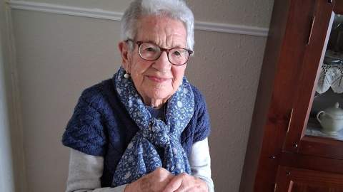 Gordaliza del Pino festeja la longevidad de Ana Bajo