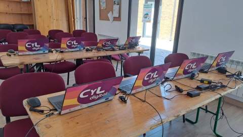 Existen 310 centros asociados al programa repartidos por la comunidad