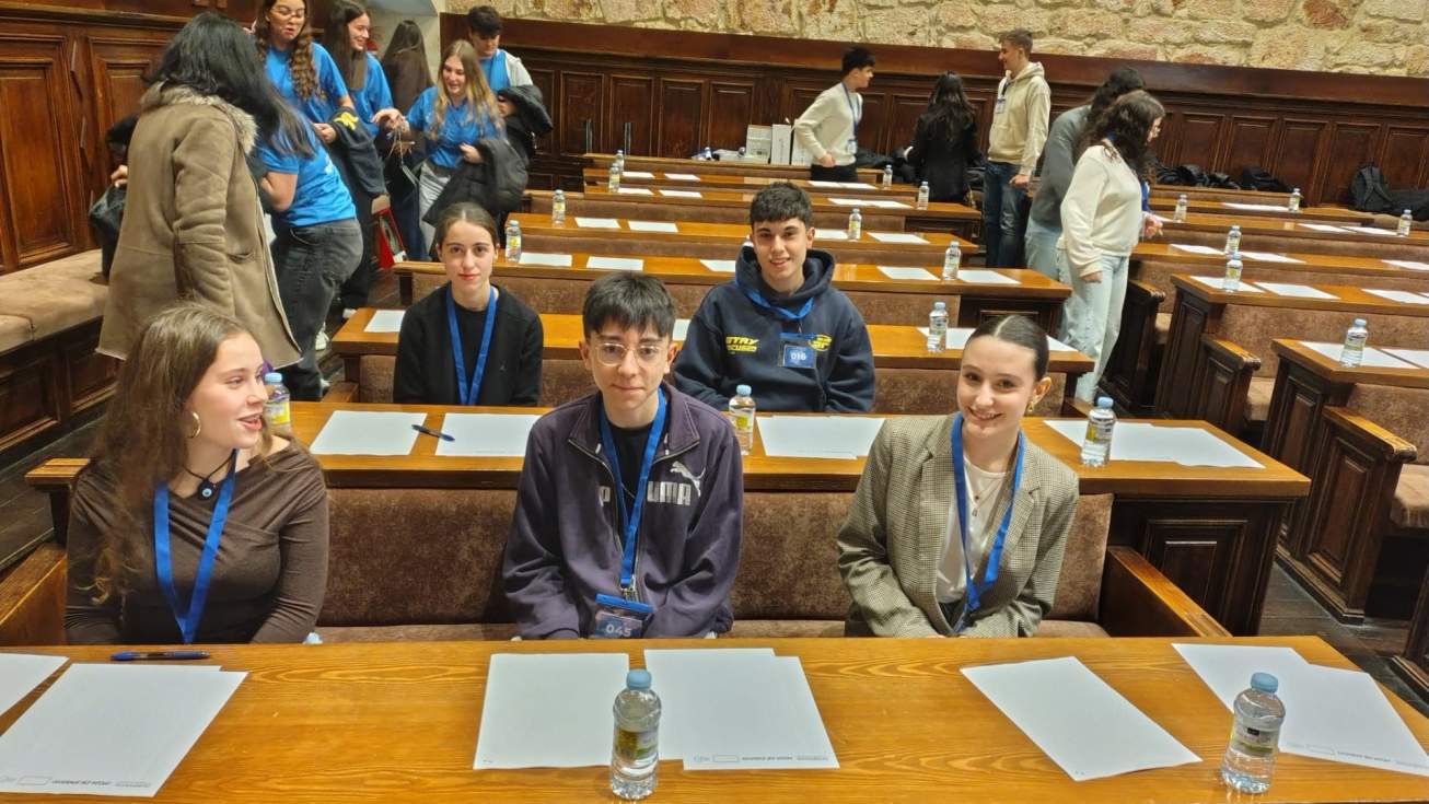El instituto Fernando de Castro de Sahag&uacute;n roza el triunfo en la fase auton&oacute;mica de las III Olimpiadas sobre la Uni&oacute;n Europea