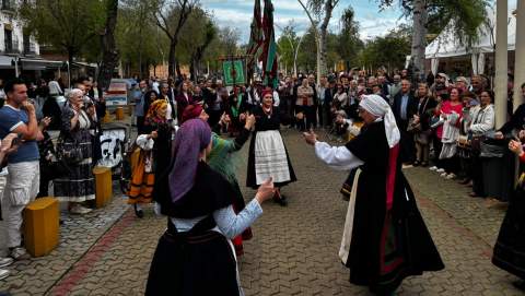 Abanico de sabores y raíces: la comunidad leonesa en Sevilla celebra su identidad