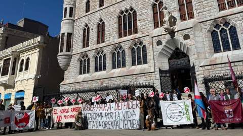 Melgar de Abajo Saludable y Payuelo Libre (El Burgo Ranero) se suman a la querella penal contra la Junta por los proyectos de biogás