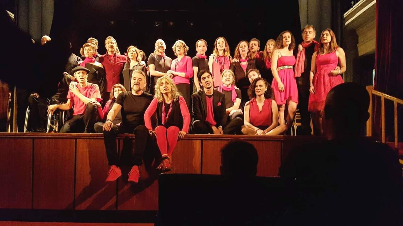 El 'coro teatro' Voces Bravas desembarca en Sahag&uacute;n con su innovadora propuesta