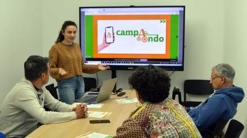 Presentación de la app ‘CampAndo’ para paliar la escasez de transporte público