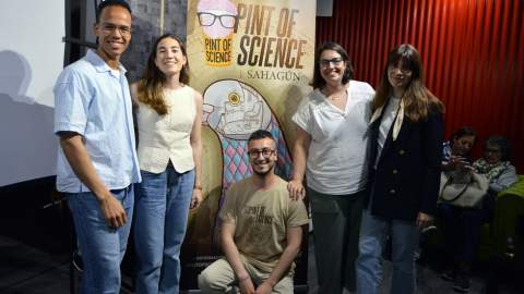 Dos cervezas, una copa de vino y una ración de ciencia para compartir