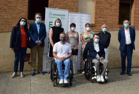 Representantes institucionales, esta mañana, en Sahagún