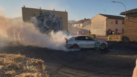 Recogida de firmas para que la quedada del 'Gordaliza Motor Fest' no se celebre en el centro del pueblo