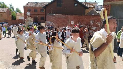 El legado vivo de la Cofradía de los Pastores marca el compás en Joarilla de las Matas