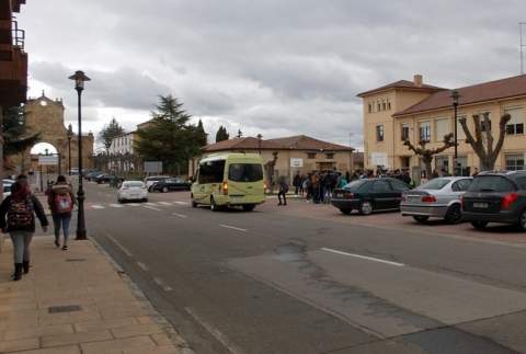 El Ayuntamiento de Sahagún se hará cargo del coste del mantenimiento de la ruta escolar de Mayorga