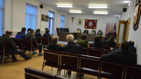 Momento de la reunión celebrada en la Casa Consistorial de Sahagún