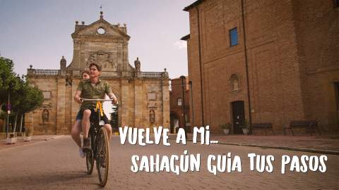 El spot está interpretado por los actores leoneses Javier Bermejo y Elena Ribeiro