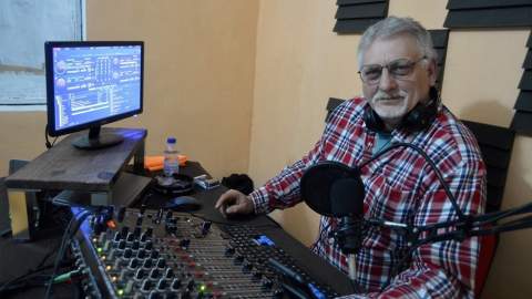 &Aacute;ngel L&oacute;pez, la voz de San Pedro FM