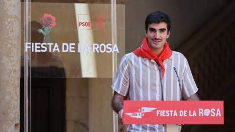 Alberto Ferrer, en la Fiesta de la Rosa. Imagen: PSOE Alberto Ferrer, en la Fiesta de la Rosa. Imagen: PSOE